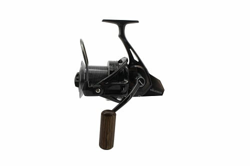 Kołowrotek Okuma 8K 5+1bb.jpg